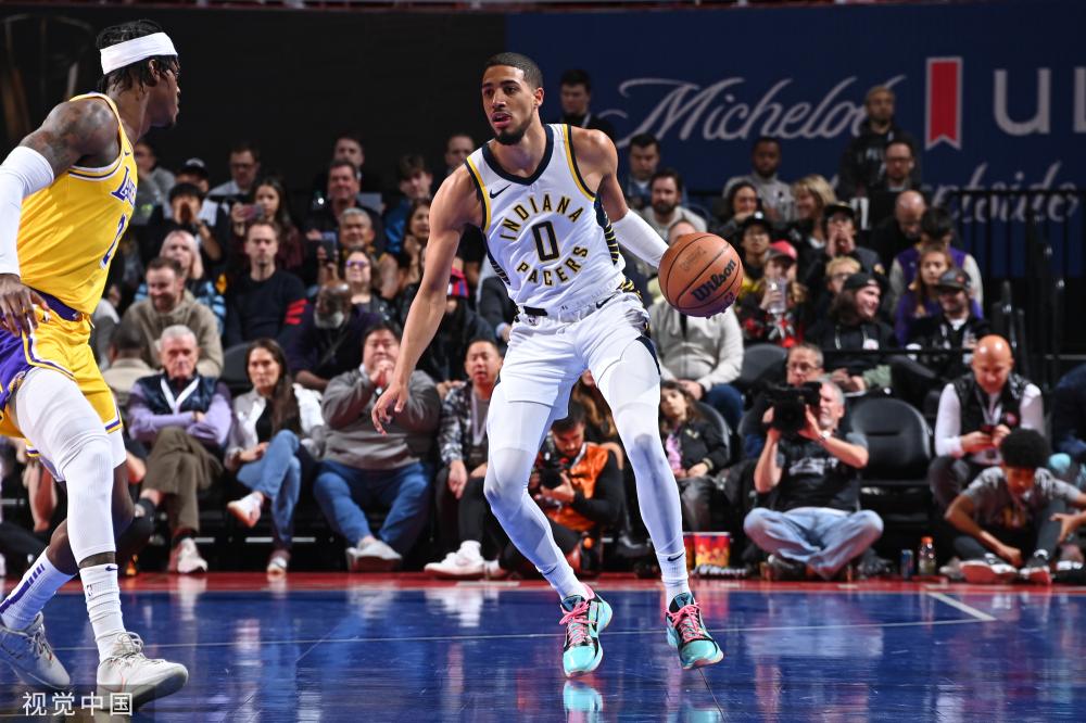 与运动员的 与运动员的